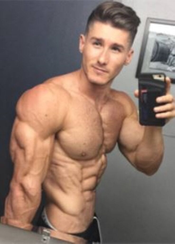 mans torso showing muscle diet results