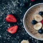 SCOTTISH OATS WITH ALMOND & BERRY