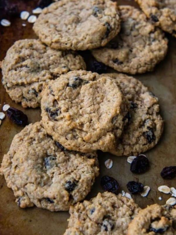 Gluten-Free Oatmeal Raisin Cookies (No Flour)
