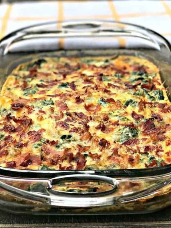 Low-Carb Bacon, Egg, and Spinach Breakfast Casserole
