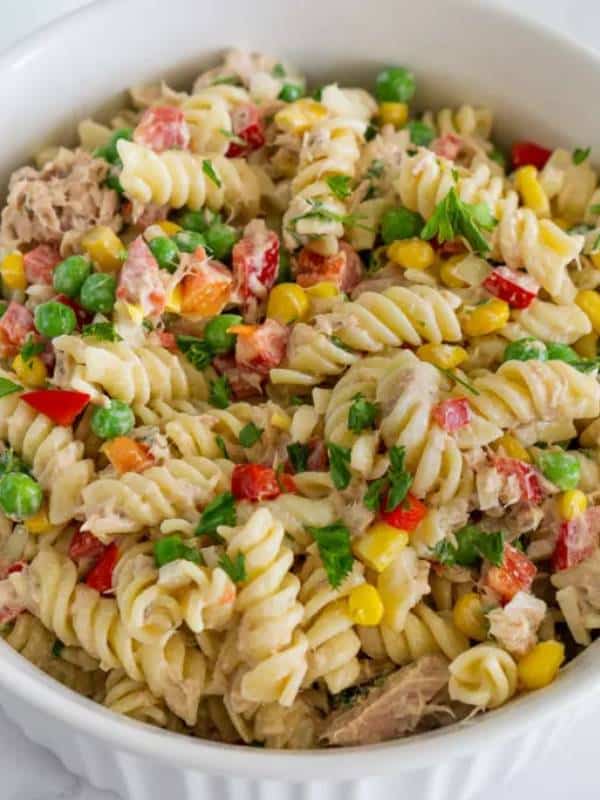 Easy Tuna Pasta Salad with Peas and Vegetables
