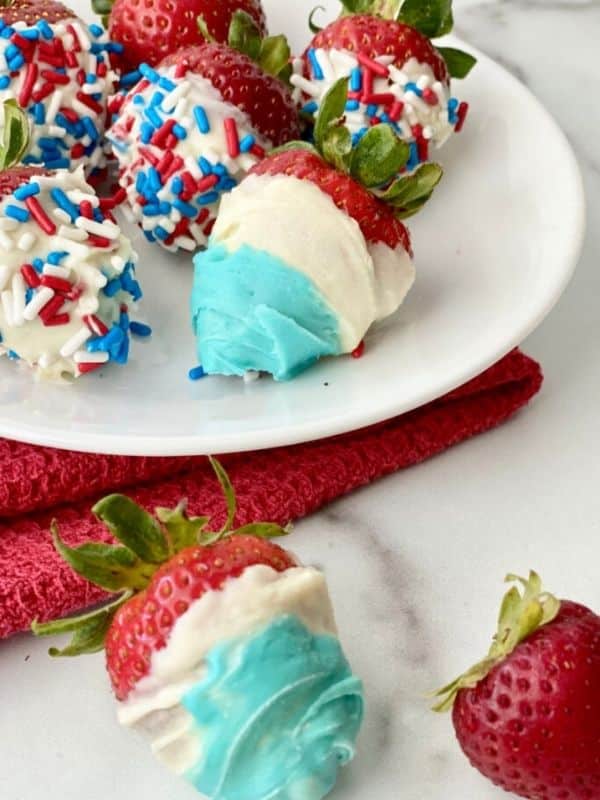 Red, White, & Blue Strawberries for 4th of July