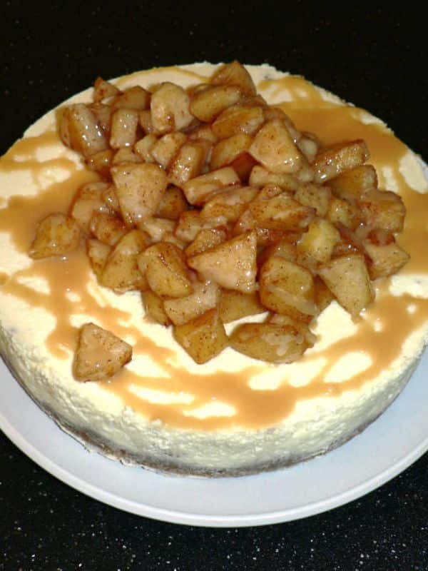 Easy Caramel Apple Cheesecake