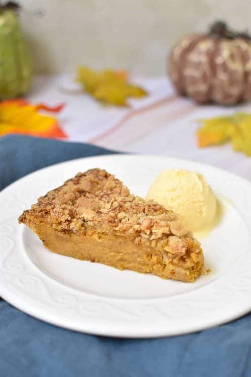 Crustless Pumpkin Pie with Topping