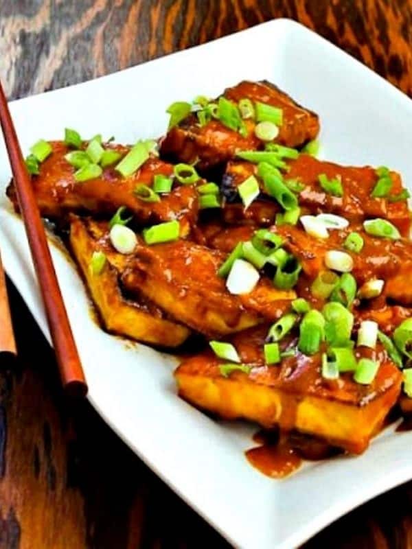 PeanuVegetarian Keto Dinners t Butter Tofu with Sriracha