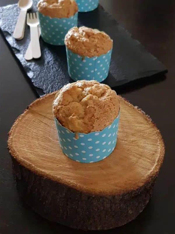Fall Apple Dessert Apple Cinnamon Muffins - Easy Apple Muffins