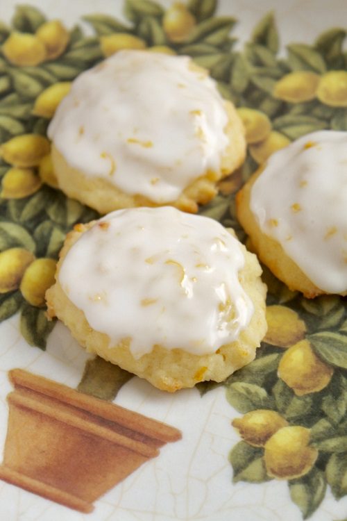 Lemon Ricotta Cookies (Biscotti alla Ricotta Morbidi)