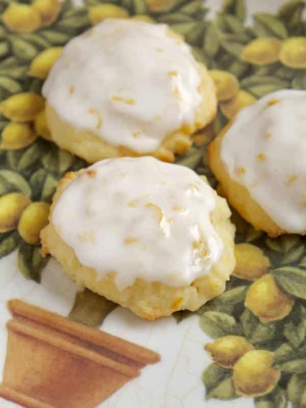 Lemon Ricotta Cookies (Biscotti alla Ricotta Morbidi)