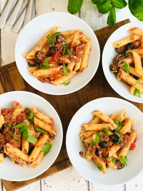 Canned Tuna Bolognese Pasta Recipe – Ready in 15 mins!