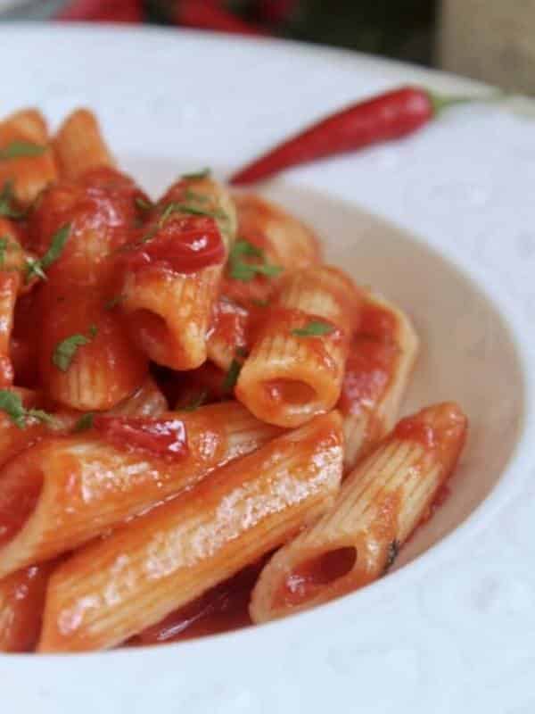 Homemade Penne Arrabbiata-Authentic Italian Spicy Pasta Recipe