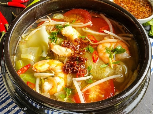Hot & Sour Soup (Canh Chua Tom)