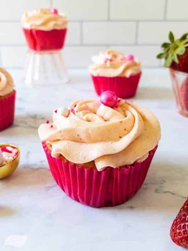 Light and Fluffy Fresh Strawberry Cupcakes