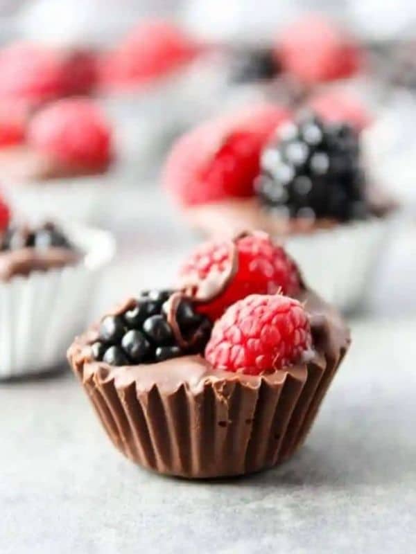 Chocolate Berry Cups