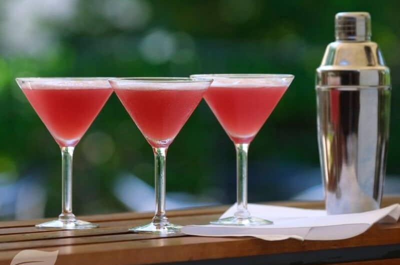 Cosmopolitan Recipe: How to Make the Perfect Cosmopolitan Cocktail