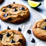 Delicious Low-Carb Cookie with chocolate chips