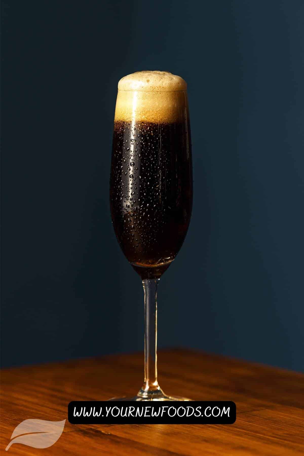 Black velvet cocktail in a champagne flute