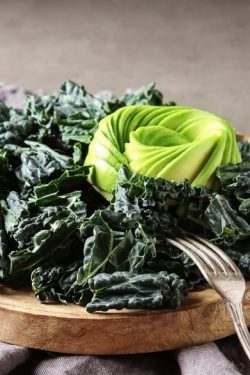 Avocado and kale salad recipe